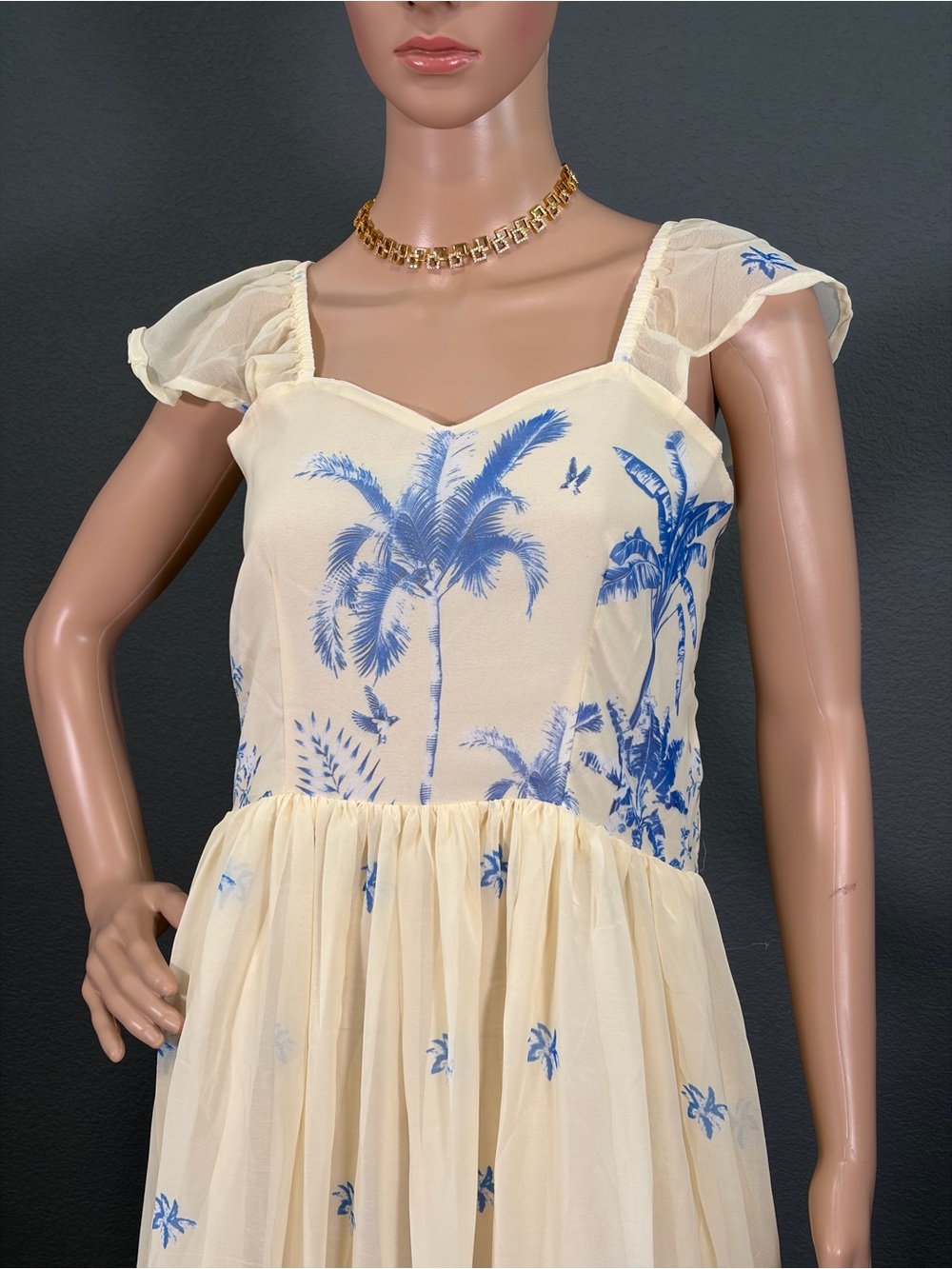 Brand new Georgette maxi dress for women ,Bust size - L up to XL - Picture 2 of 4